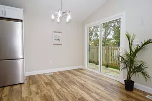 42 Woodfield St, Nashua, NH 03062 - Photo 4