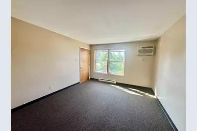 31 Central Street #G, Hillsboro, NH 03244 - Photo 8