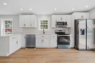 24 Munroe St, Franklin, NH 03235 - Photo 6