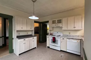 28 Maple Square, Franklin, NH 03235 - Photo 16