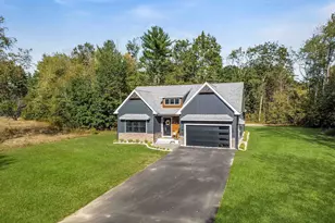64 Fairway Dr, Ashland, NH 03217 - Photo 2