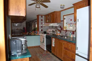 7006 Lake St, Loudon, NH 03307 - Photo 2