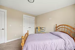 667 Borough Rd, Pembroke, NH 03275 - Photo 28