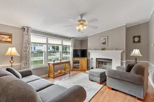 18 Lilac Ct, Raymond, NH 03077 - Photo 2