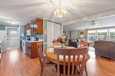 18 Lilac Court, Raymond, NH 03077 - Photo 8