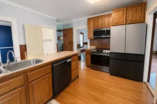 437 Forbush Ave, Berlin, NH 03570 - Photo 8