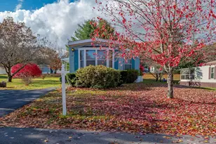 22 Cherokee Way, Rochester, NH 03867 - Photo 2