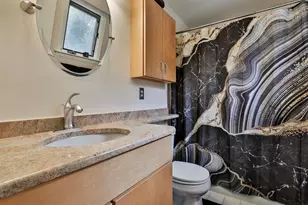 11 Teloian Dr, Hudson, NH 03051 - Photo 36