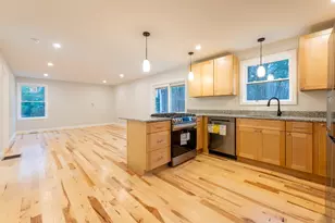 31 Lake Shore Dr, Middleton, NH 03887 - Photo 2