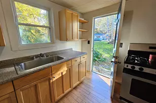 60 Shore Dr, Salem, NH 03079 - Photo 12