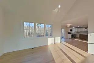 102 Laurel Rd, Hooksett, NH 03106 - Photo 16