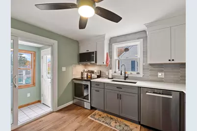146 Woodbine Avenue, Manchester, NH 03109 - Photo 6