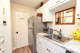 147 Beech St, Manchester, NH 03103 - Photo 14