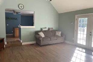 21 Lake Ave, Franklin, NH 03235 - Photo 12