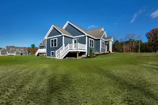 8 Acadia Dr, Hudson, NH 03051 - Photo 46