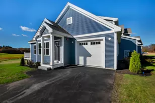 8 Acadia Dr, Hudson, NH 03051 - Photo 6