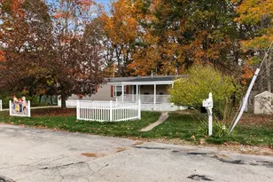 38 Rosemary St, Salem, NH 03079 - Photo 2