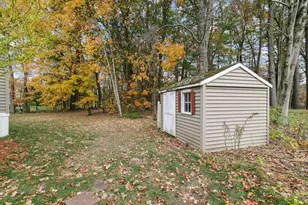 38 Rosemary St, Salem, NH 03079 - Photo 32