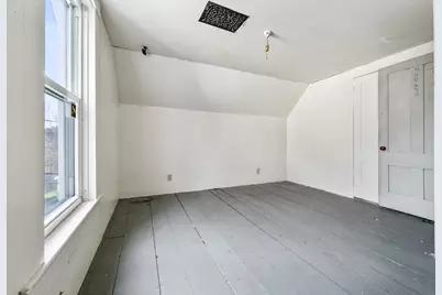 93 Pleasant Street, Littleton, NH 03561 - Photo 32