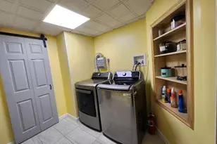 7 Memorial Dr, Claremont, NH 03743 - Photo 18