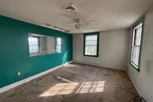 633 Canal St, Manchester, NH 03101 - Photo 8