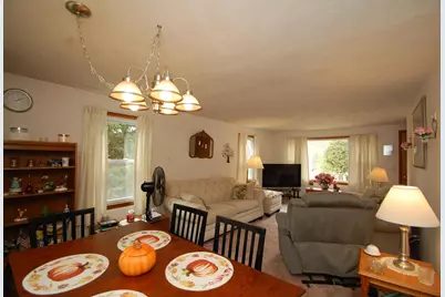 6 Deerhead Street, Hooksett, NH 03106 - Photo 4