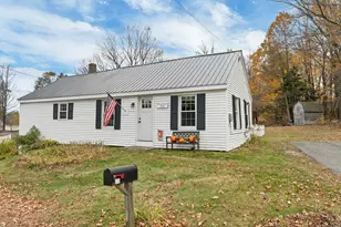 15 Robert Rogers Rd, Dunbarton, NH 03046 - Photo 1