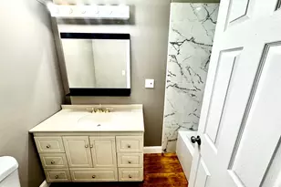 23 Oak St, Derry, NH 03038 - Photo 8