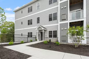 10100 S Willow St, Manchester, NH 03103 - Photo 38