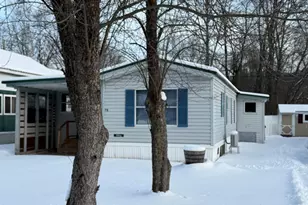 11 Dublin St, Gorham, NH 03581 - Photo 1