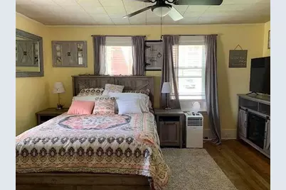 213 Hillside Avenue, Berlin, NH 03570 - Photo 16