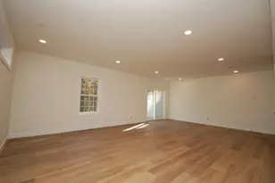 21A Griffin Rd, Hudson, NH 03051 - Photo 4