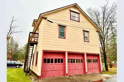 7 Common Street, Springfield, VT 05156 - Photo 10