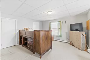 73 W Main St, Hillsboro, NH 03244 - Photo 20