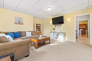 73 W Main St, Hillsboro, NH 03244 - Photo 6