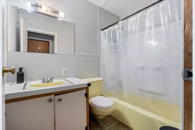 151 Pearl Street, Manchester, NH 03104 - Photo 16