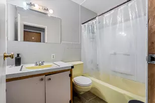 151 Pearl St, Manchester, NH 03104 - Photo 16