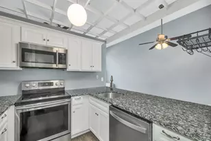 918 N Main St, Laconia, NH 03246 - Photo 8