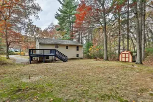16 Evergreen Dr, Hudson, NH 03051 - Photo 8