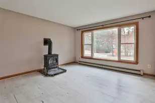 16 Evergreen Dr, Hudson, NH 03051 - Photo 12