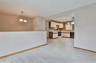 16 Evergreen Dr, Hudson, NH 03051 - Photo 14