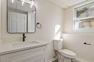 8 Kimberly Dr, Seabrook, NH 03874 - Photo 18