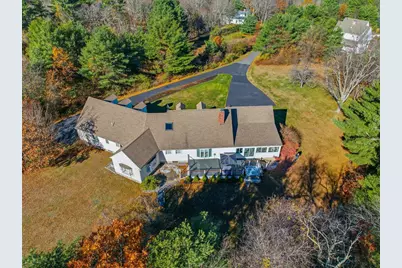 276 N Amherst Road, Bedford, NH 03110 - Photo 4
