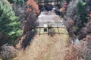 276 N Amherst Rd, Bedford, NH 03110 - Photo 48
