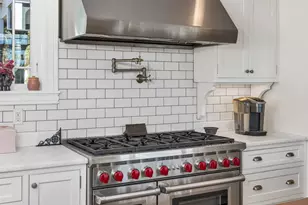 222 N Main St, Wolfeboro, NH 03894 - Photo 24