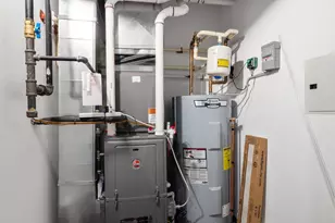 2075 Lafayette Rd, Portsmouth, NH 03801 - Photo 28