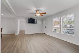 9 Aspen Rd, Tilton, NH 03276 - Photo 10