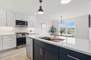 7 Chestnut Ln, Northwood, NH 03261 - Photo 1