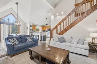 13 Woodsview Ln, Lincoln, NH 03251 - Photo 8