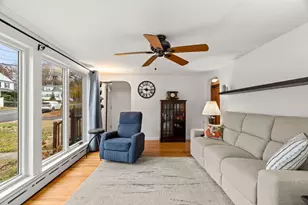 27 Fifield St, Nashua, NH 03060 - Photo 4